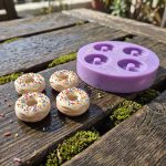 Moule en silicone pour donut miniature, petit moule à dessert en forme de donut, moule pour aliments de boulangerie de maison de poupée à l’échelle 1:6, moule DIY pour pâte polymère et breloques en résine